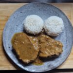 Přírodní vepřové plátky s rýží